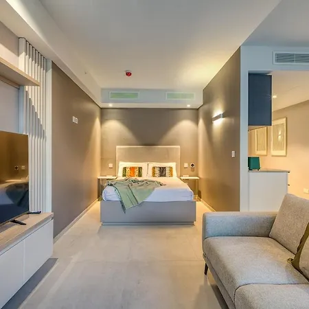 Stunning In The Iconic Mercury Tower Apartmán *